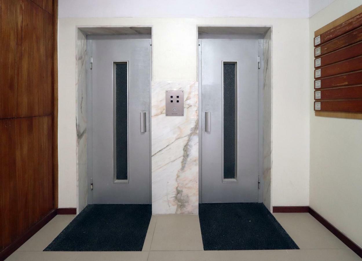 Hm - Living Batalha Square 1 Apartment Porto Luaran gambar