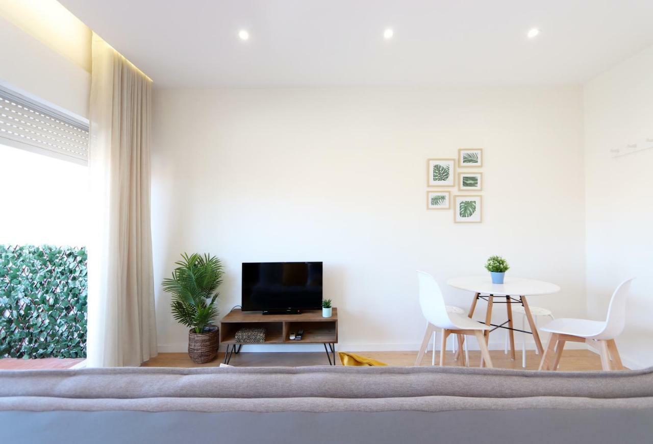 Hm - Living Batalha Square 1 Apartment Porto Luaran gambar