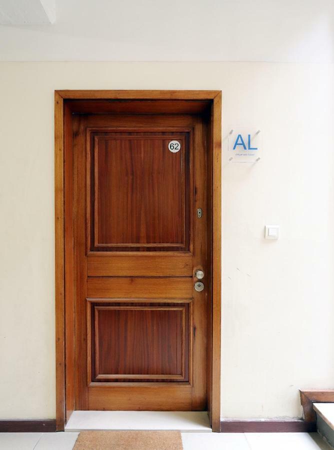 Hm - Living Batalha Square 1 Apartment Porto Luaran gambar